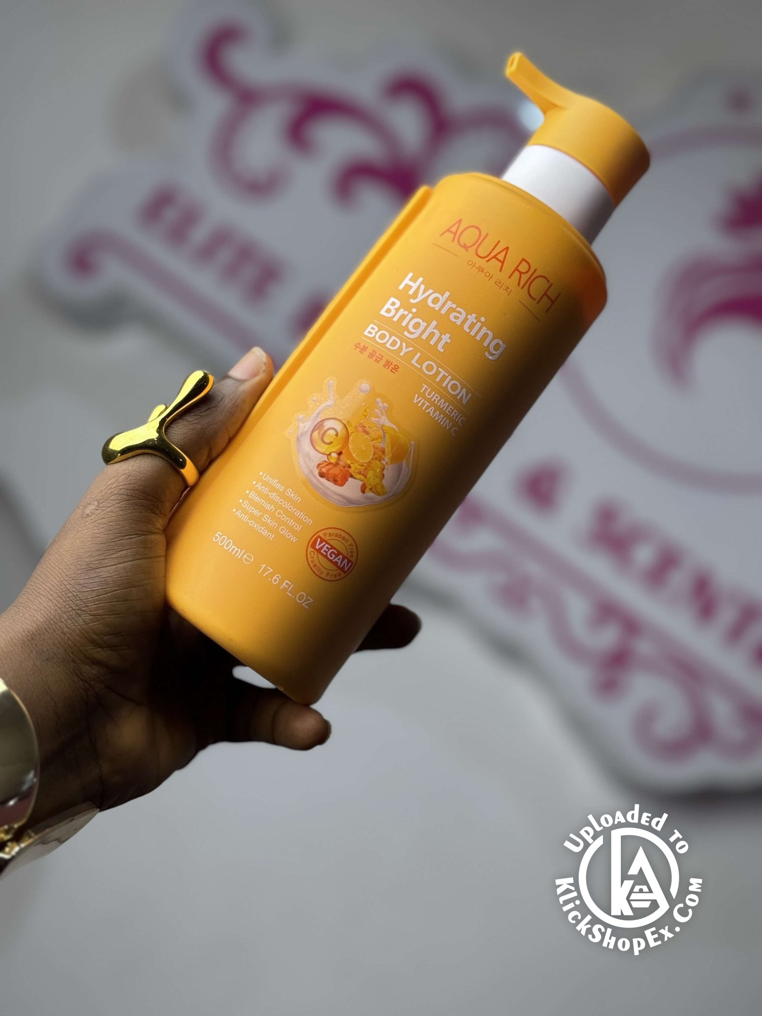 Aqua Rich Turmeric + Vitamin c body lotion  - Products Photo