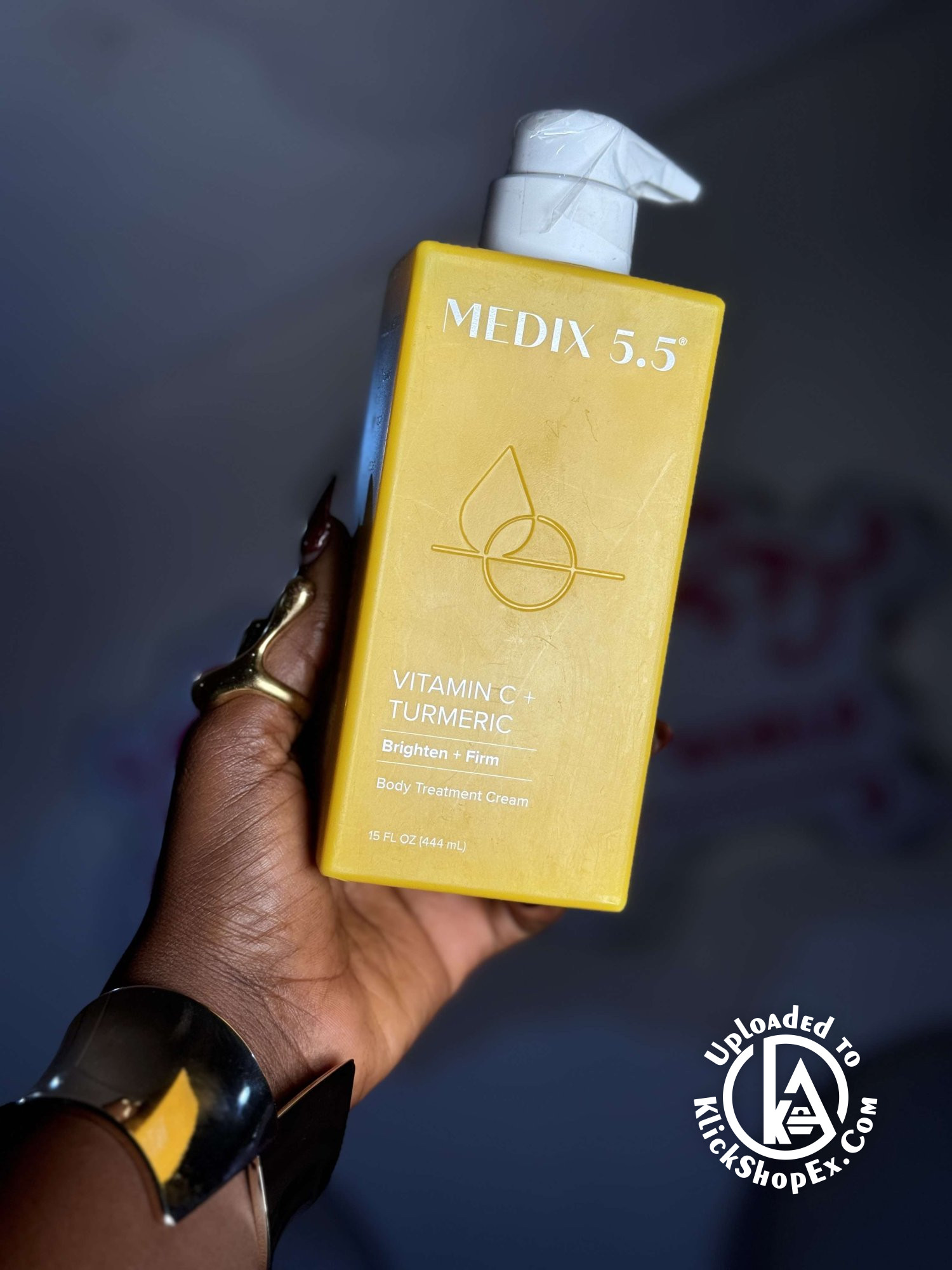 Medix 5.5 vitamin C + Tumeric body lotion  - Products Photo