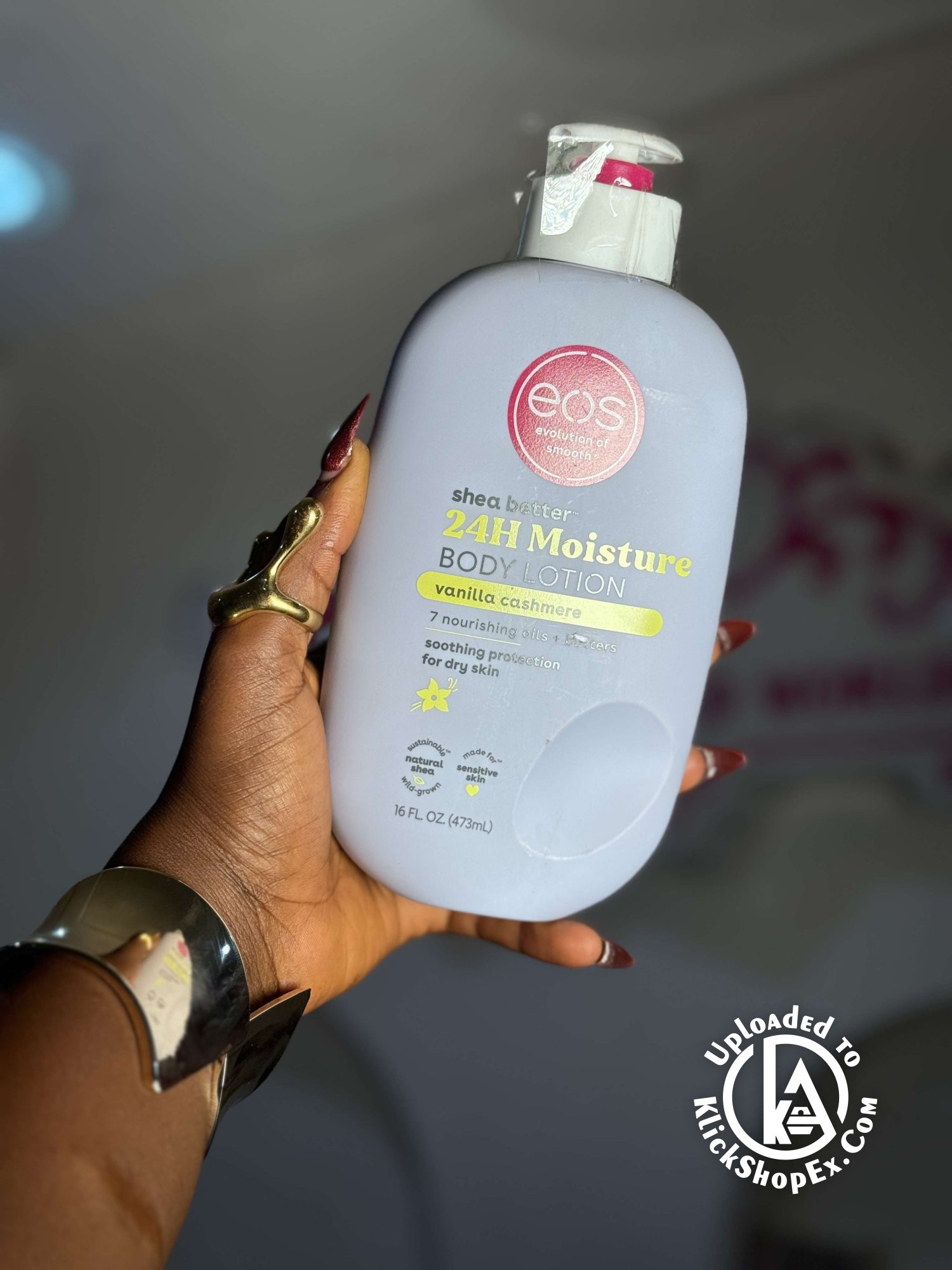 Eos Vanilla Cashmere body lotion - Products Photo